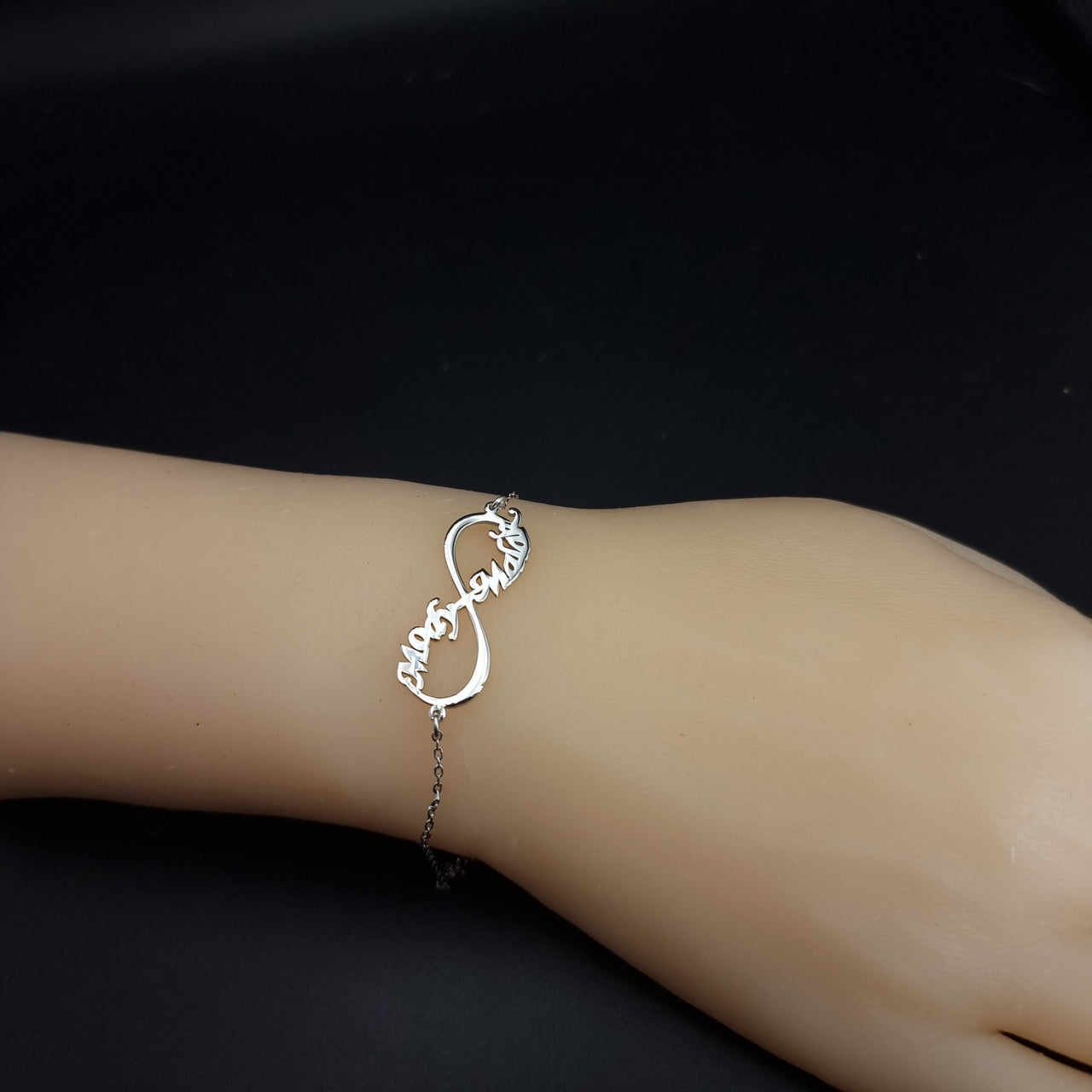 Personalized infinity bracelet with 2 names