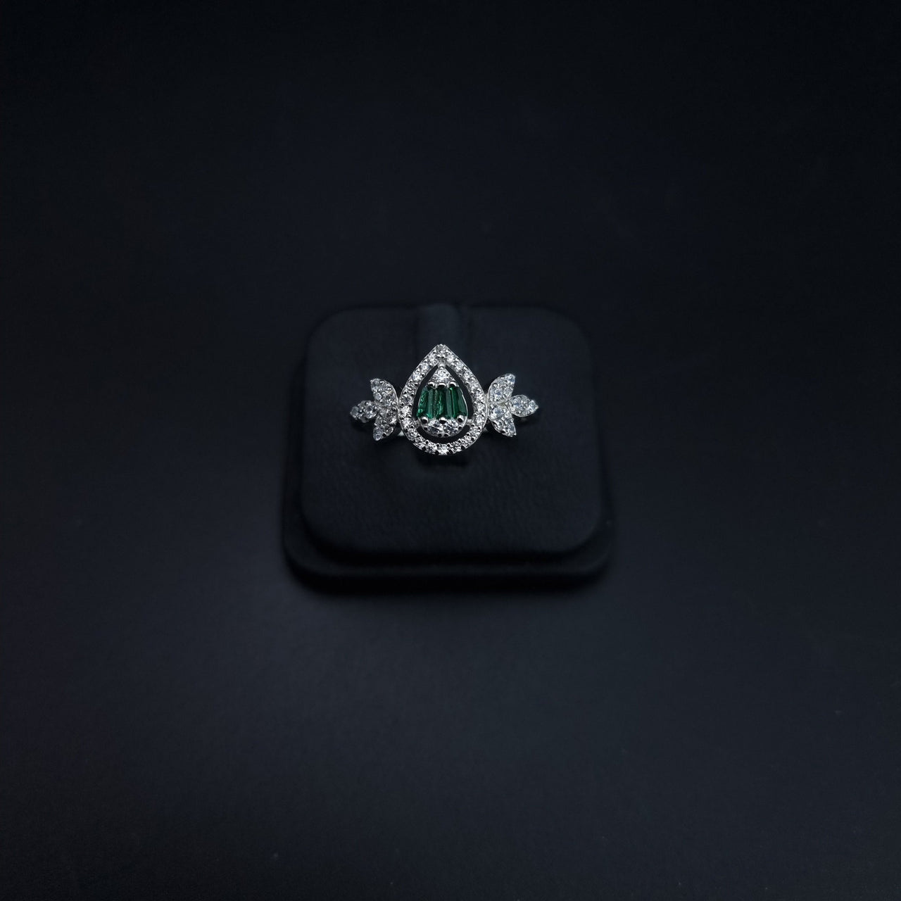 Green Stones Luxury Set