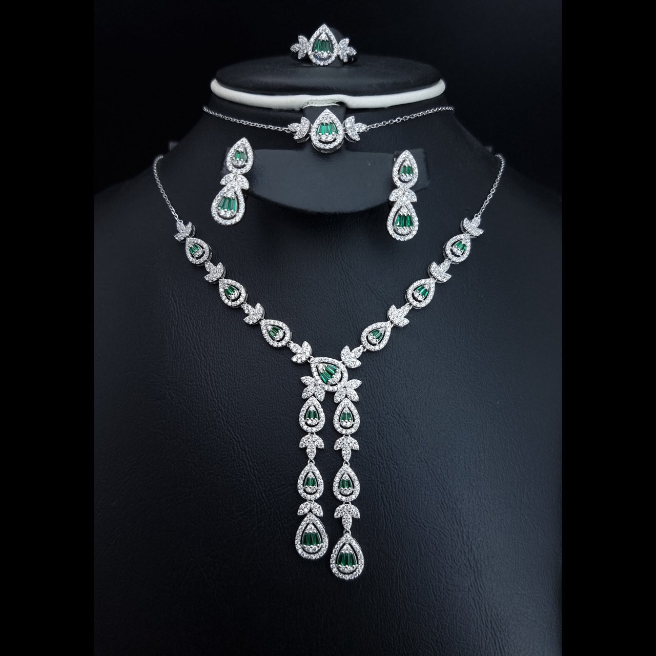 Green Stones Luxury Set