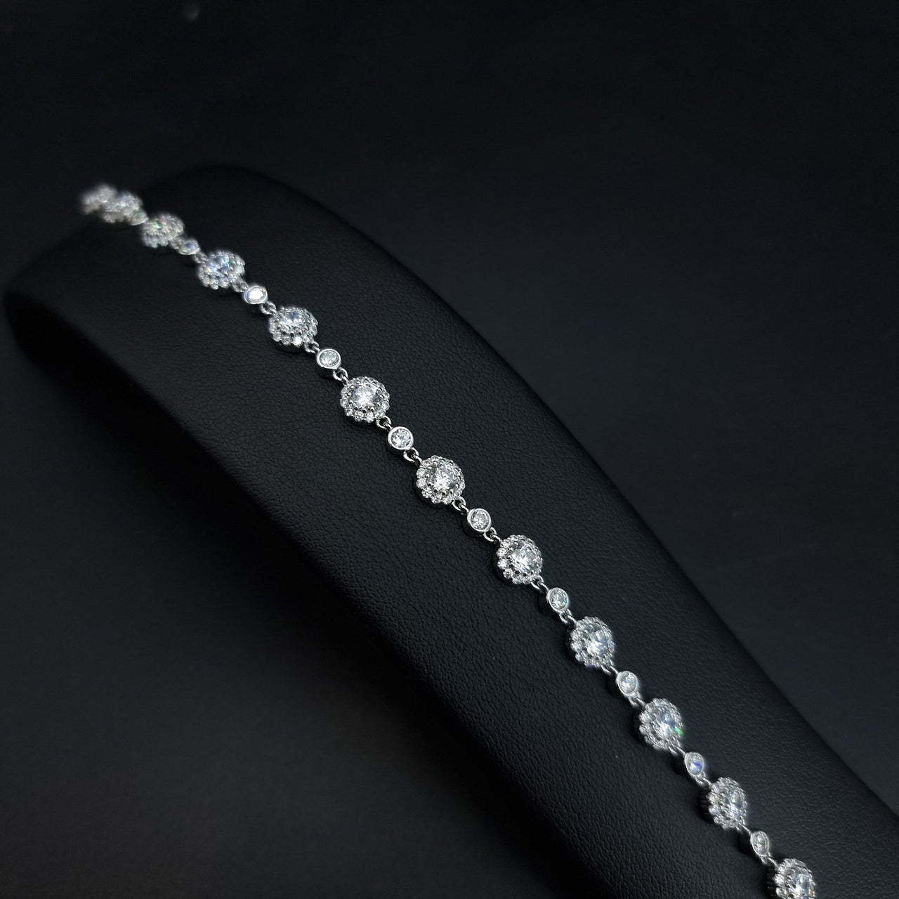 Tennis Bracelet With Rounded Stones